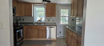 Enjoyable 2-bedroom house with beautiful backyard in charming Minerva