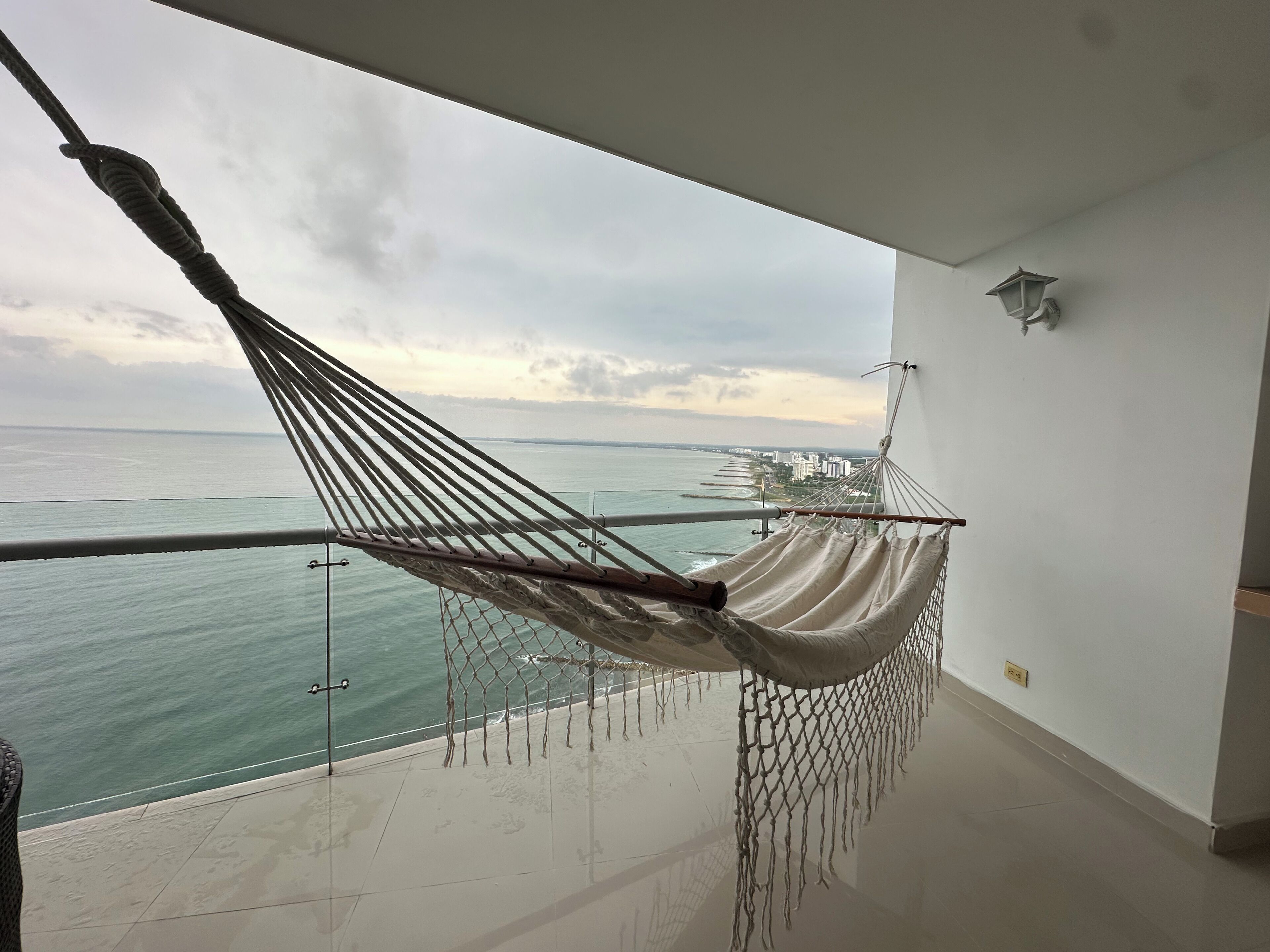 Apartemen Deluks, pemandangan pantai | Teras/patio