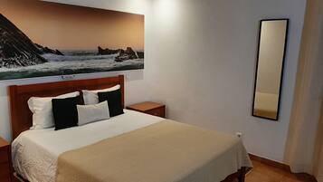 Standard-Doppelzimmer, Terrasse, Gartenblick | Kostenloses WLAN