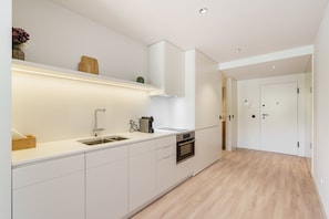 House, Smoking - The Boavista Signature by Minhos Guest (Braga)