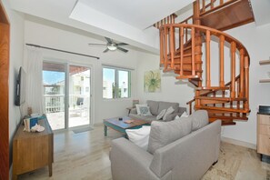 Smart TV - Playa Turquesa B-402 Premier Beachfront Ocean View 150mbps Wifi (Punta Cana)