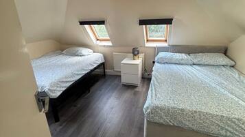 2 bedrooms, WiFi, bed sheets