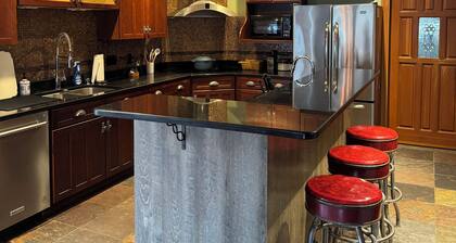 Welcome to Mountain View Manor in scenic Arlington, Vermont