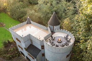 Tina de hidromasaje al aire libre