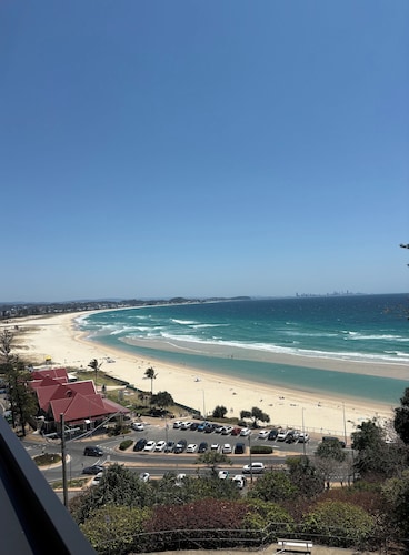 Kirra Summit - Ocean views from Surfers to Snapper.