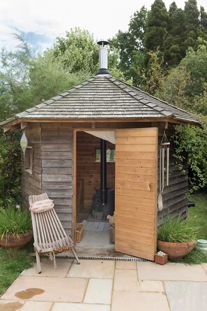 Exterior - Artist's Hawkhurst Home with Heated Pool & Sauna (Hawkhurst)