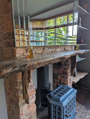 Interior - Artist's Hawkhurst Home with Heated Pool & Sauna (Hawkhurst)