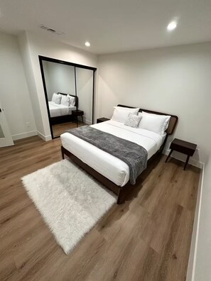 2 bedrooms, iron/ironing board, free WiFi, bed sheets - Charming brand new 2-bedroom apartment in awesome Burbank (Burbank)