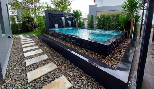 Rock & Lune Boutique Villas