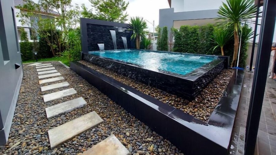 Rock & Lune Boutique Villas