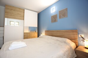 1 bedroom, WiFi, bed sheets