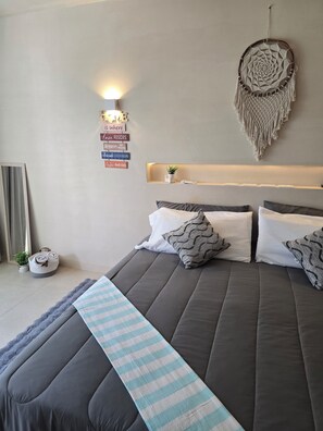 Acceso a internet y ropa de cama 