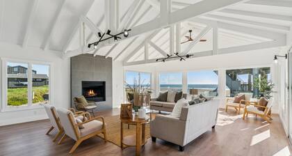 Oceanfront Luxury Getaway On The Sand