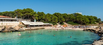 Appartamento a 100 m dal mare con 1 camera, terrazza e piscina comune