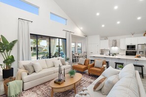 Televisión, chimenea