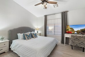 5 bedrooms, iron/ironing board, WiFi, bed sheets