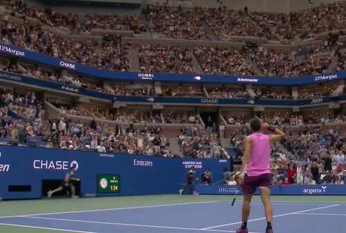 Spacious 4-bedroom building in awesome Lucknow with AC, fitness room