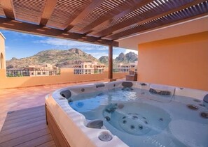 Bain à remous extérieur