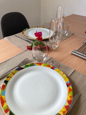 Dining - Ti Zeinga la • Pool, spa, terrace - 2 to 4 people - SAINTE ANNE GUADELOUPE (Sainte-Anne)