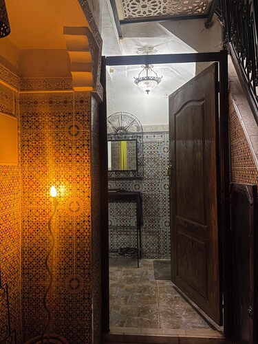Medina Apartment 1min from BAHIA PALACE and 8min from jamaa el-fnaa Walk