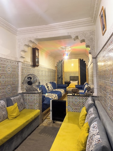 Medina Apartment 1min from BAHIA PALACE and 8min from jamaa el-fnaa Walk
