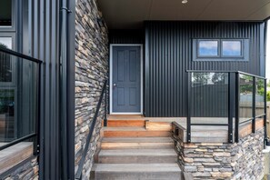 تفاصيل الفندق من الخارج