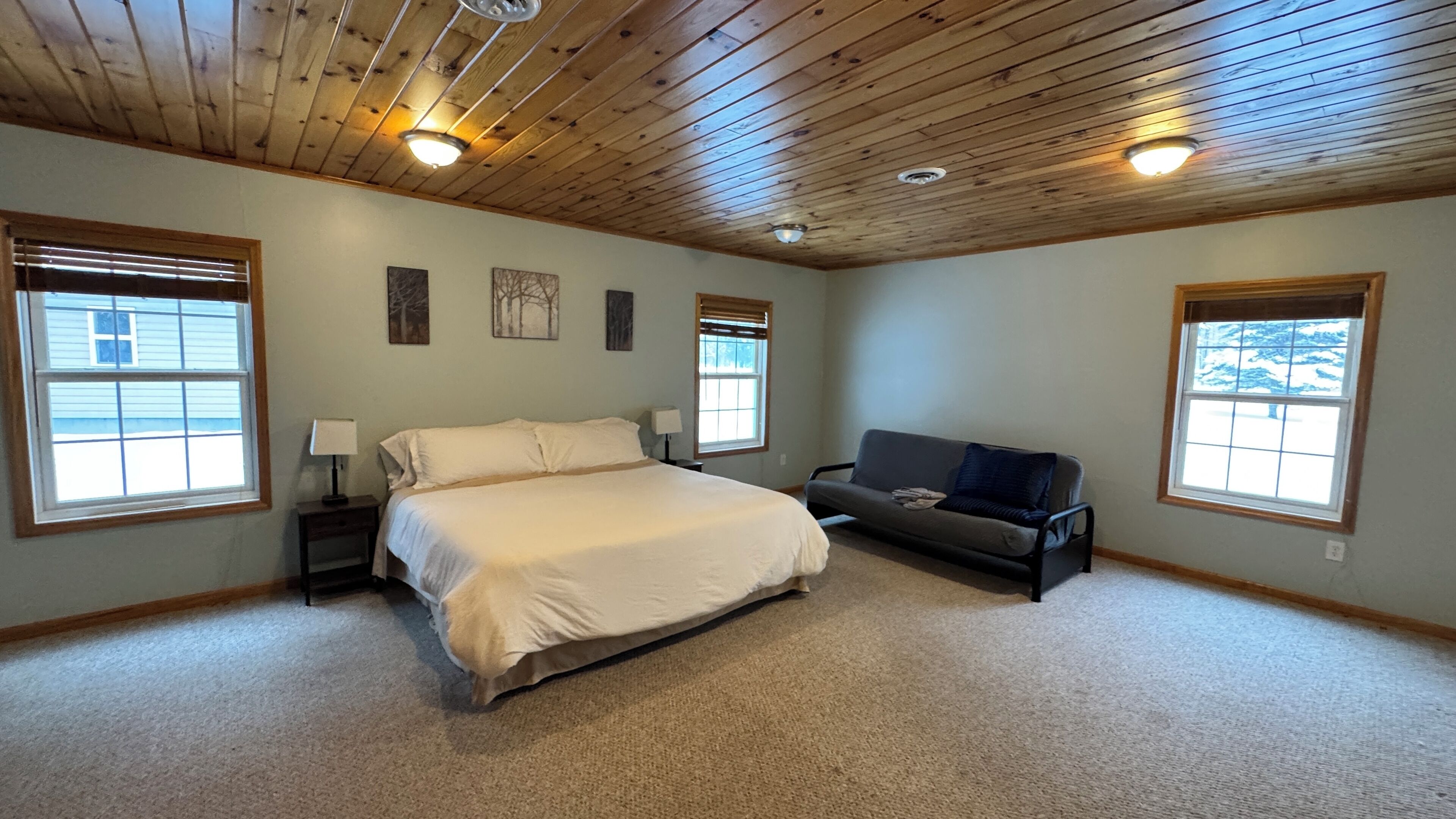 3 bedrooms, WiFi, bed sheets