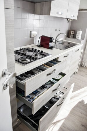 Fridge, microwave, oven, stovetop - Villa Antonella, app Lavinia (Tavernerio)