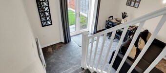 Luxury 2-Bedroom Home 10 Minutes from Birmingham City Centre