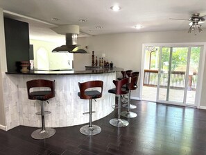 Bar (in der Unterkunft)