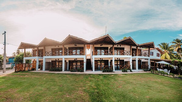 واجهة المنشأة