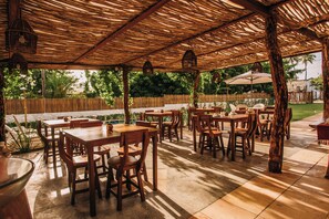 Free daily buffet breakfast - VILLA SOLEIL (Amontada)