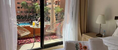 Bügeleisen/Bügelbrett, Internetzugang, Bettwäsche