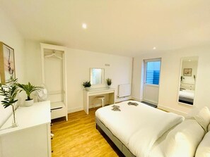 2 Schlafzimmer, Bügeleisen/Bügelbrett, WLAN, Bettwäsche