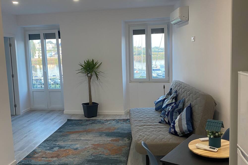 Naval Marina View Apartment 1