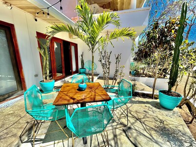 Beautiful Villa, 7 min walk from the breathtaking Playa Maderas, Nicaragua