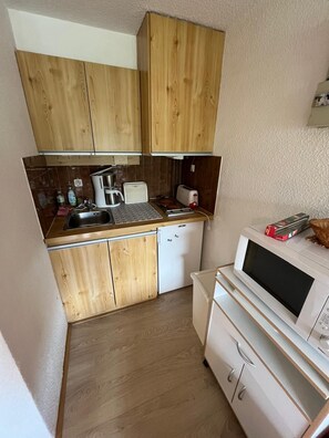 Private kitchen - Apartment at the foot of the slopes in Saint Lary Soulan - Ideal for vacations (Saint-Lary-Soulan)