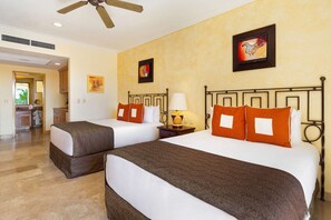 2 bedrooms, iron/ironing board, WiFi, bed sheets - Villa Del Arco Luxe resort 2BDRM Oceanfront Suite, Oct 1-6 in CABO SAN LUCAS! (Cabo San Lucas)