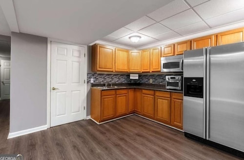 Tucked away getaway in charming Smyrna