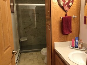 Håndklæder, Sæbe, Toiletpapir