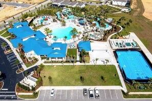 Exterior - Cozy 7BD Home with Pool at Windsor Island Resort (Davenport)