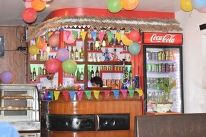 بار (في المنشاة)