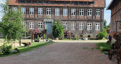 Piepenbrinks Hof ....... with dog/horse