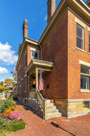Exterior -
Upscale 3-Story German Village Home - Near Cafés (Columbus)