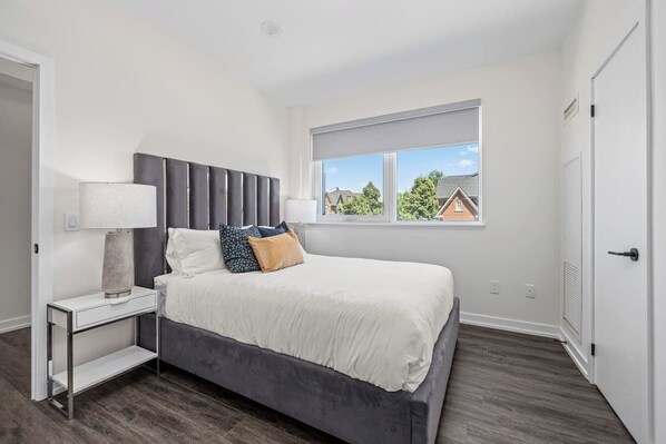 3 bedrooms, desk, iron/ironing board, free WiFi