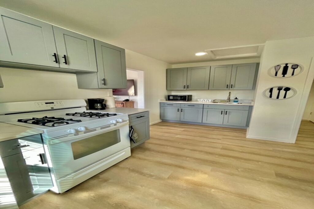 Microwave, oven, stovetop, paper towels