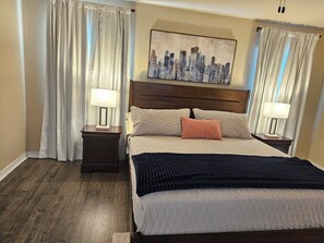 4 Schlafzimmer, Bügeleisen/Bügelbrett, WLAN, Bettwäsche