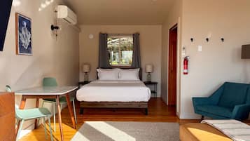 WiFi, bed sheets