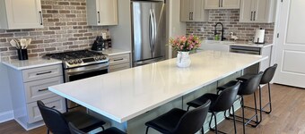 Spacious and Relaxing Family & Pet Friendly Home Near Nashville