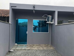 Property grounds - Cozy kitchenette in Praia Grande, São Francisco do Sul, SC, space for up to 5 people. (São Francisco do Sul)